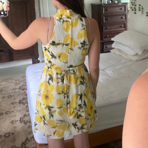 Summer lemon dress - Picture 2 of 3
